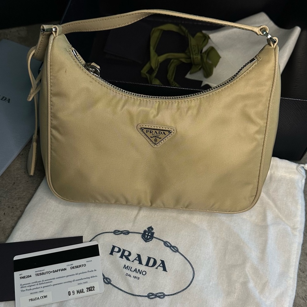 PRADA Re-Edition 2005 Re-Nylon